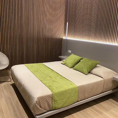 Th Luxury Central Catania-Fontanarossai nemzetközi repülőtér Kültér fotó