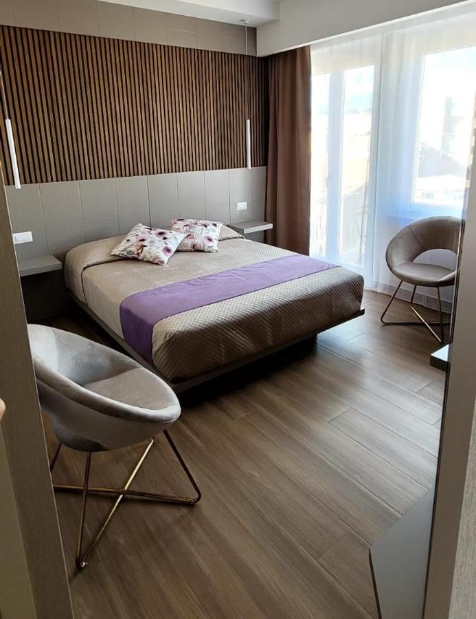 Th Luxury Central Catania-Fontanarossai nemzetközi repülőtér Kültér fotó