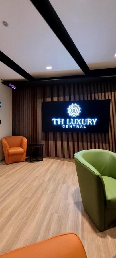 Th Luxury Central Catania-Fontanarossai nemzetközi repülőtér Kültér fotó